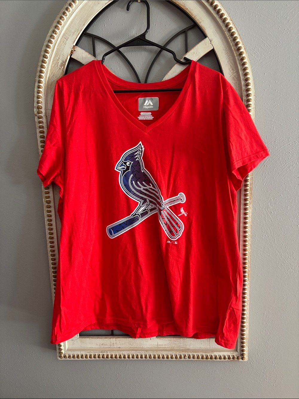 Majestic Red V-Neck T-Shirt with Cardinal Bat Graphic NWOT 2XL